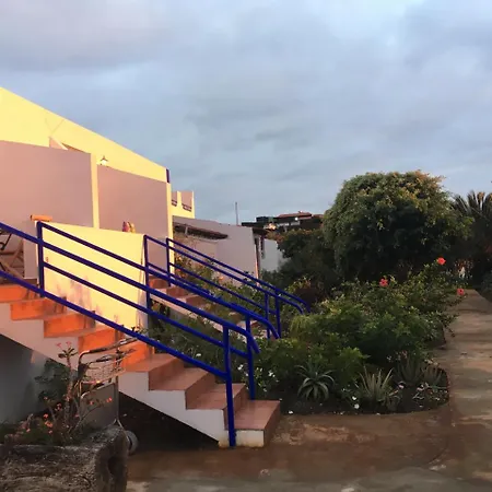 Marina * La Caleta (El Hierro)